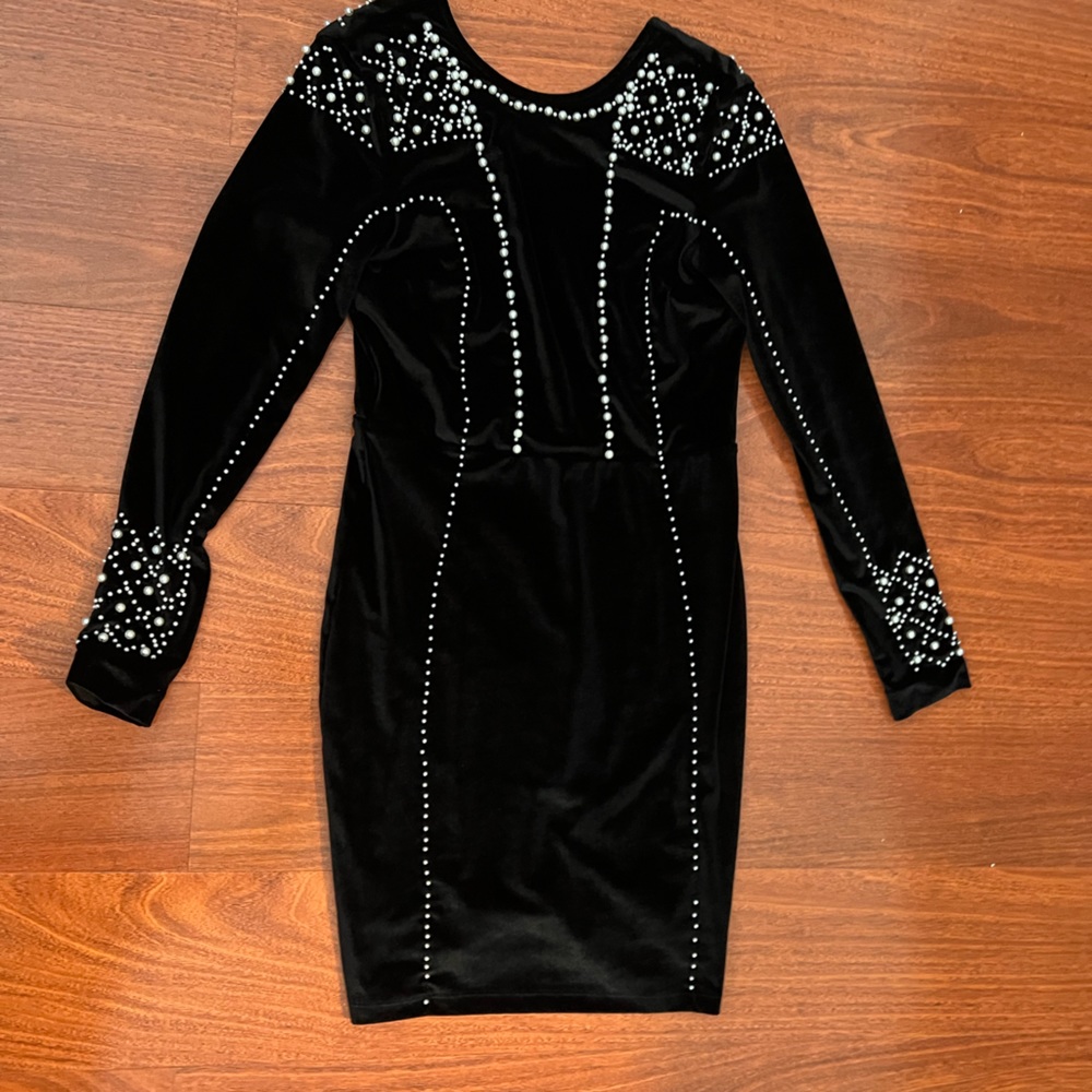 Black and pearl velvet dress